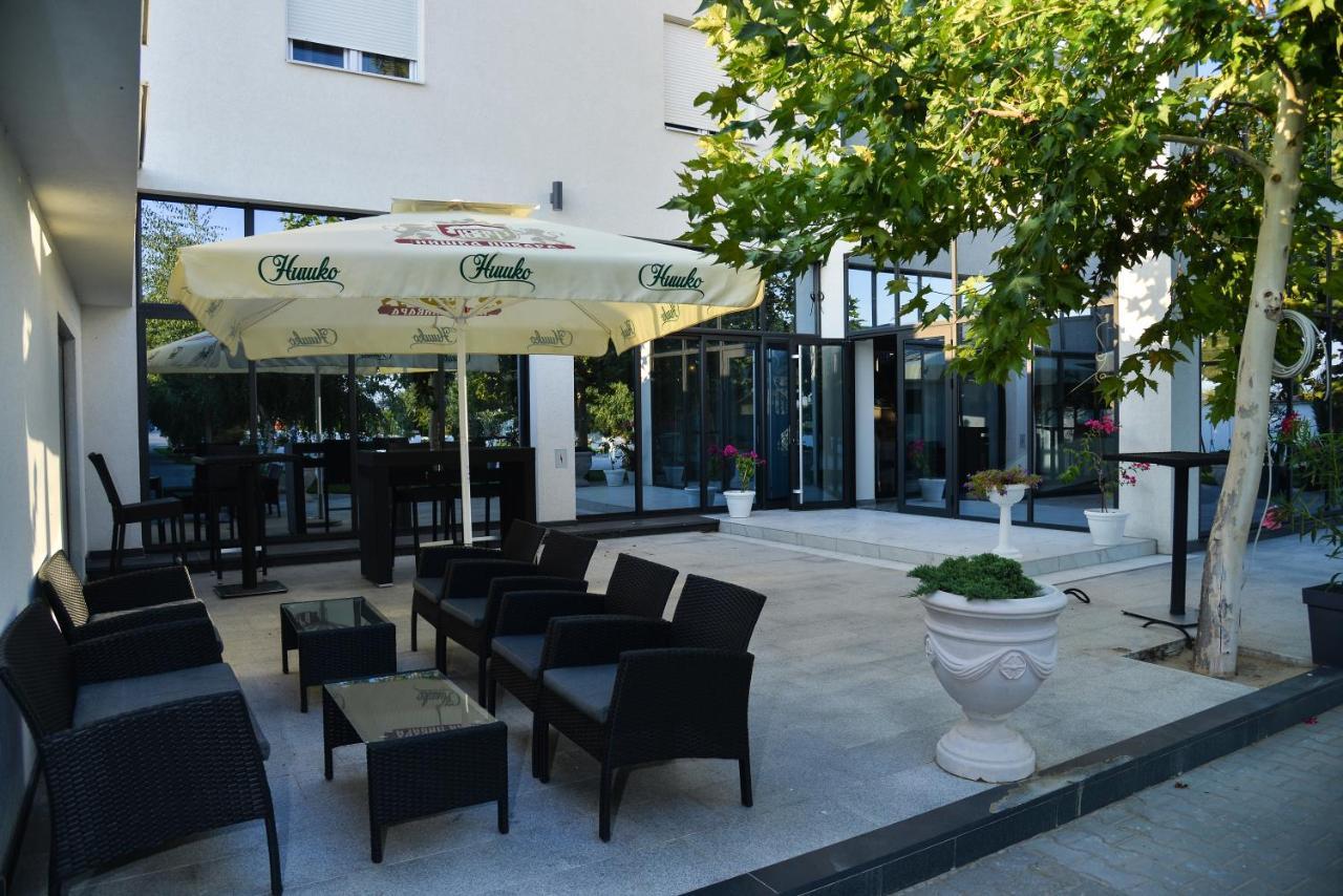 Mesecev Konak Bed & Breakfast Nis Bagian luar foto