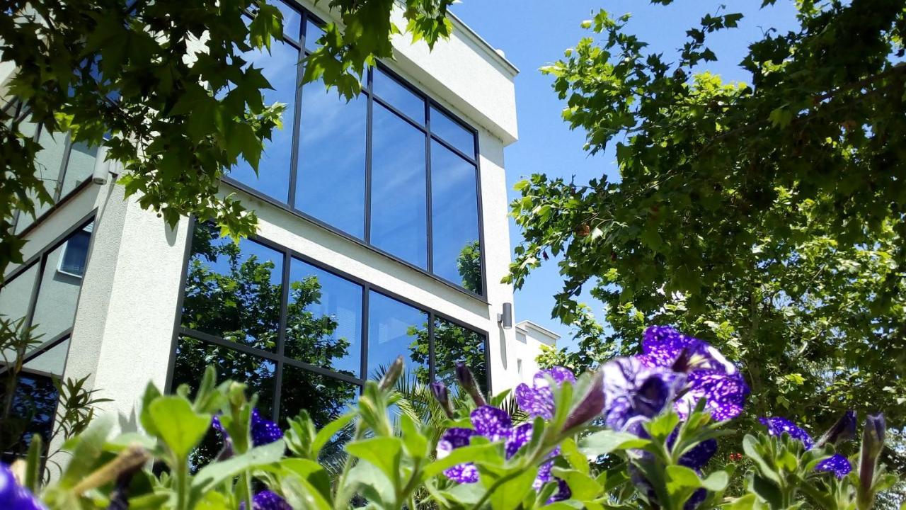 Mesecev Konak Bed & Breakfast Nis Bagian luar foto