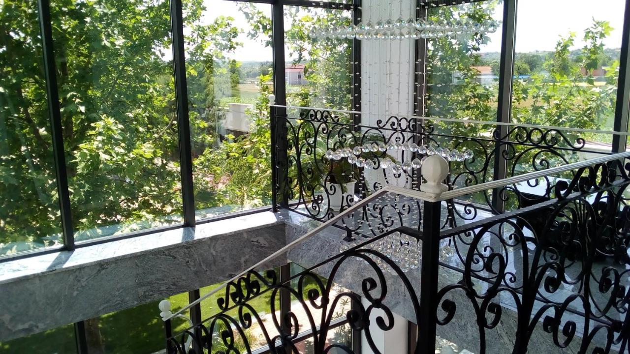 Mesecev Konak Bed & Breakfast Nis Bagian luar foto
